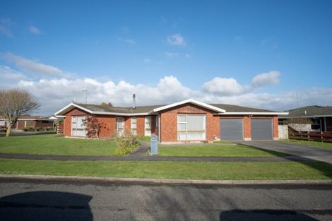 Photo of property in 1 Wedgwood Grove, Highbury, Palmerston North, 4412