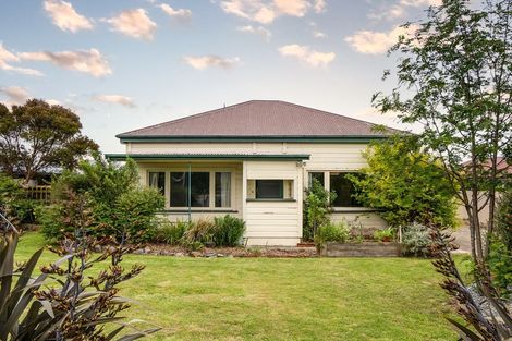 Photo of property in 10 Coronation Street, Waimate, 7924