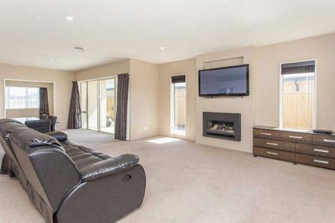 Photo of property in 16 Saint Florian Place, Woolston, Christchurch, 8062