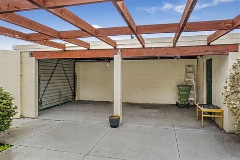 Photo of property in 23 Jenkins Avenue, Redwood, Christchurch, 8051