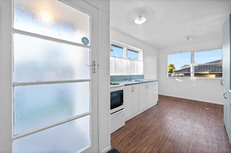 Photo of property in 6 Kirby Street, Glendene, Auckland, 0602