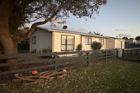 Photo of property in 3 Ruanui Street, Himatangi Beach, Foxton, 4891