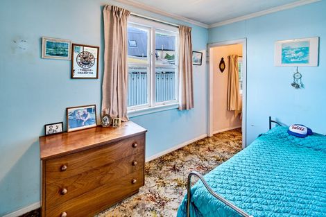 Photo of property in 166 Owhiro Bay Parade, Owhiro Bay, Wellington, 6023