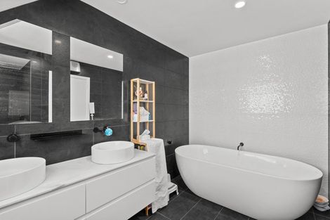 Photo of property in 68 Greers Road, Burnside, Christchurch, 8041