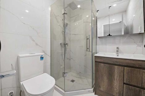 Photo of property in 408 Bucklands Beach Road, Bucklands Beach, Auckland, 2012