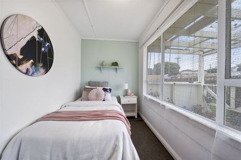 Photo of property in 35 Waiuta Street, Titahi Bay, Porirua, 5022