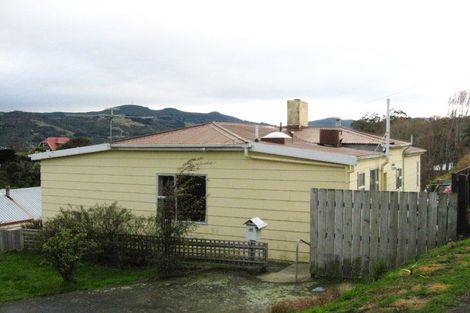 Photo of property in 11 Porterfield Street, Macandrew Bay, Dunedin, 9014