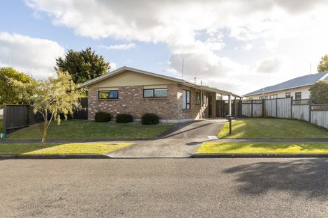 Photo of property in 17 Mercury Street, Milson, Palmerston North, 4414