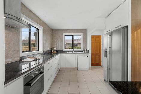 Photo of property in 73 Condell Avenue, Papanui, Christchurch, 8053
