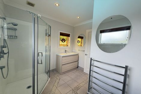 Photo of property in 14 Scarlet Oak Drive, Schnapper Rock, Auckland, 0632