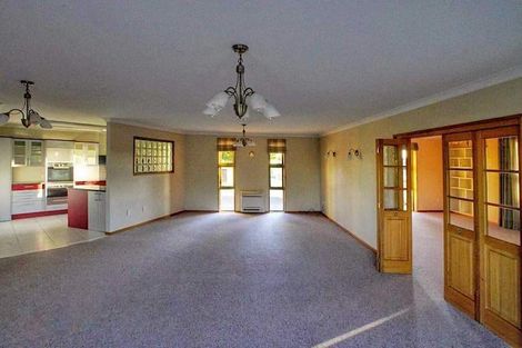 Photo of property in 9 Epsom Drive, Rangiora, 7400