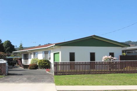 Photo of property in 33 Cook Drive, Whitianga, 3510