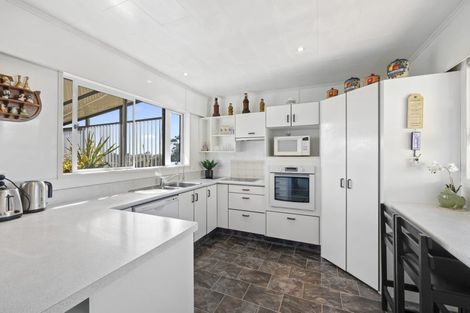 Photo of property in 468 Carrington Street, Upper Vogeltown, New Plymouth, 4310