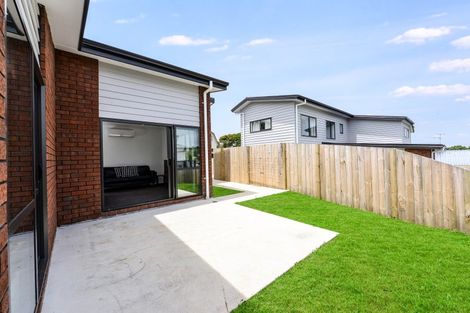 Photo of property in 2/28 Mckay Drive, Temple View, Hamilton, 3218