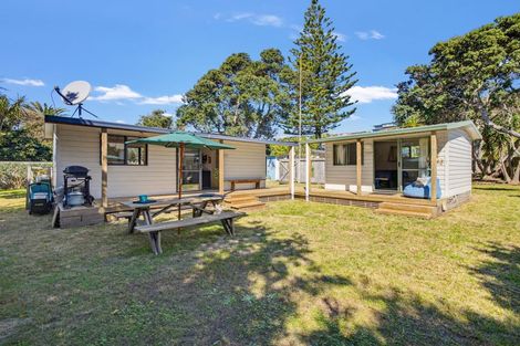 Photo of property in 1 Harbour Road, Ohope, 3121