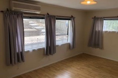 Photo of property in 9 Lysander Crescent, Beach Haven, Auckland, 0626