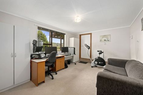 Photo of property in 15 Ashton Warner Way, Whitemans Valley, Upper Hutt, 5371