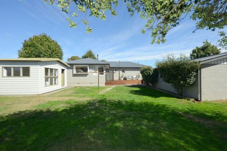 Photo of property in 39 Middlepark Road, Sockburn, Christchurch, 8042