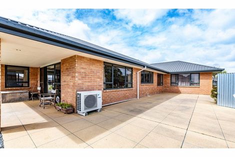 Photo of property in 6 Mclean Place, Woodend, 7610