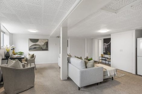 Photo of property in 12 Alton Avenue, Hillcrest, Auckland, 0627