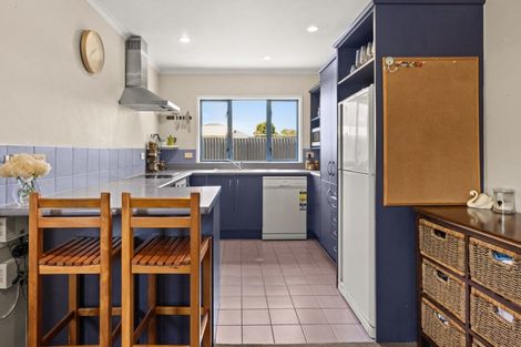 Photo of property in 1a Upham Street, Havelock North, 4130