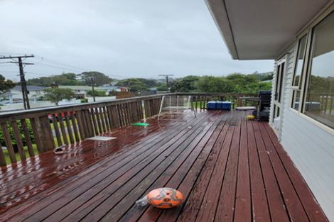 Photo of property in 21 Maui Pomare Street, Blockhouse Bay, Auckland, 0600