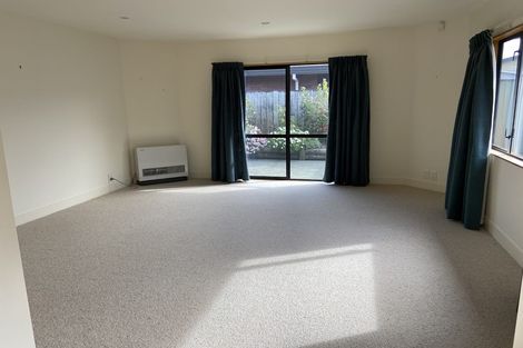 Photo of property in 1/14 Vincent Street, Waterloo, Lower Hutt, 5011