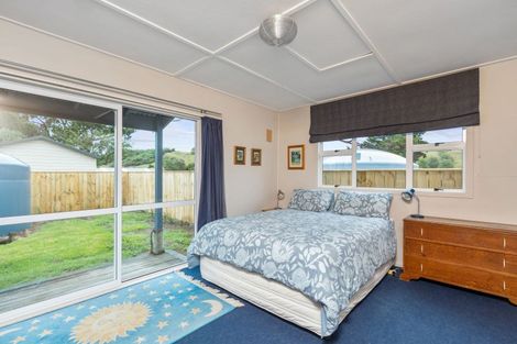 Photo of property in 22 Pinedale Crescent, Riversdale Beach, Masterton, 5872