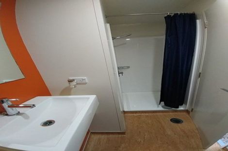Photo of property in Empire Apartments, 1325/21 Whitaker Place, Grafton, Auckland, 1010