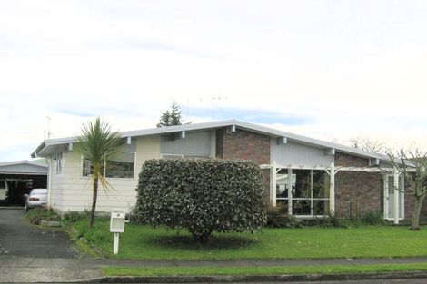 Photo of property in 9 Sandalwood Drive, Dinsdale, Hamilton, 3204