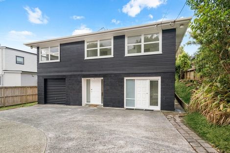 Photo of property in 13 Bond Crescent, Forrest Hill, Auckland, 0620