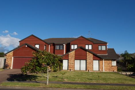 Photo of property in 20 Simon Owen Place, Golflands, Auckland, 2013