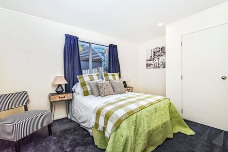 Photo of property in 14 Capilano Place, Glenfield, Auckland, 0629