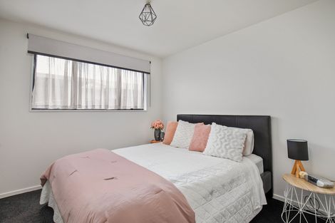 Photo of property in 22 Clutha Street, Alexandra, 9320