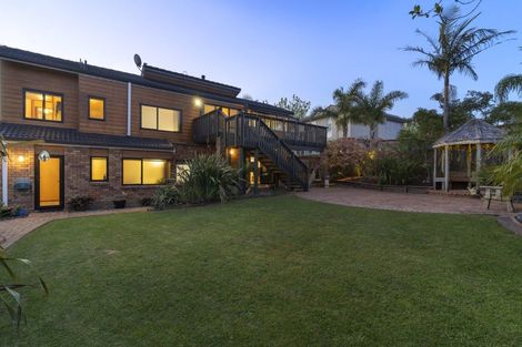 Photo of property in 54 Marina View Drive, West Harbour, Auckland, 0618