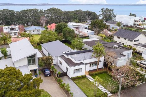 Photo of property in 438 Point Chevalier Road, Point Chevalier, Auckland, 1022