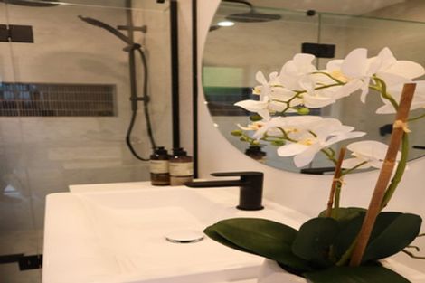 Photo of property in 76 Slacks Road, Awapuni, Palmerston North, 4412