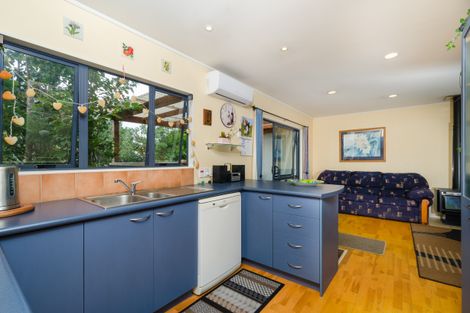 Photo of property in 46 Zefiro Drive, Massey, Auckland, 0614