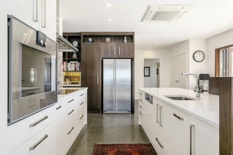 Photo of property in 7 Cameron Drive, Acacia Bay, Taupo, 3385