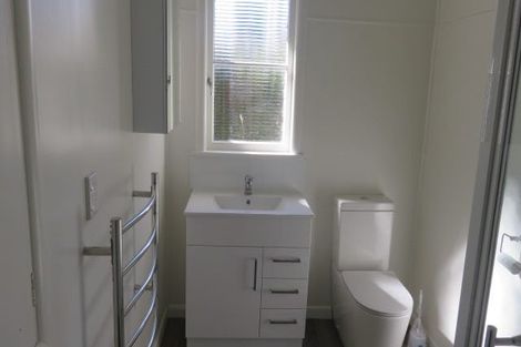 Photo of property in 241 Cambridge Road, Hillcrest, Hamilton, 3216