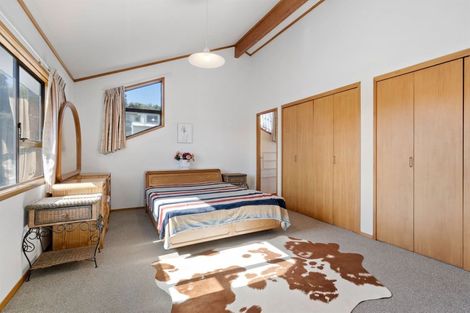 Photo of property in 17 Montclair Rise, Browns Bay, Auckland, 0630