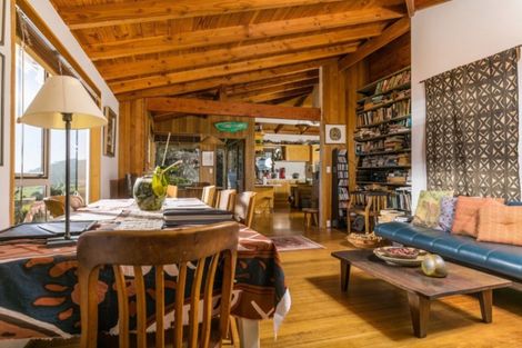 Photo of property in 393 Motutara Road, Muriwai, Waimauku, 0881