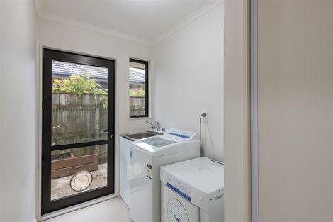 Photo of property in 30 Hoult Crescent, Monaco, Nelson, 7011