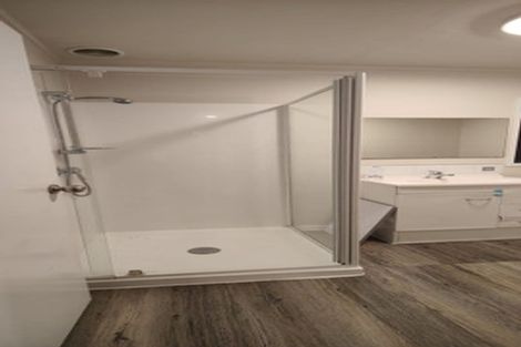 Photo of property in 23 Hindmarsh Street, Henderson, Auckland, 0612