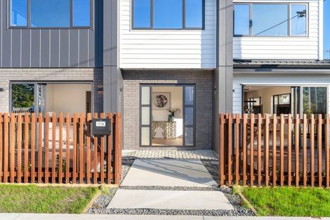 Photo of property in 71a Matipo Road, Te Atatu Peninsula, Auckland, 0610