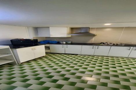 Photo of property in 9 Velma Road, Hillcrest, Auckland, 0627