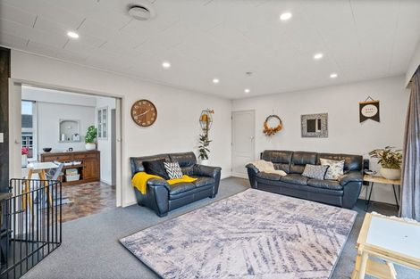 Photo of property in 1 Devon Street, Gore, 9710