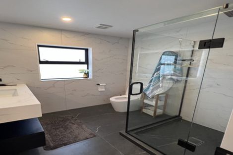 Photo of property in 3 Wyon Way, Flat Bush, Auckland, 2016