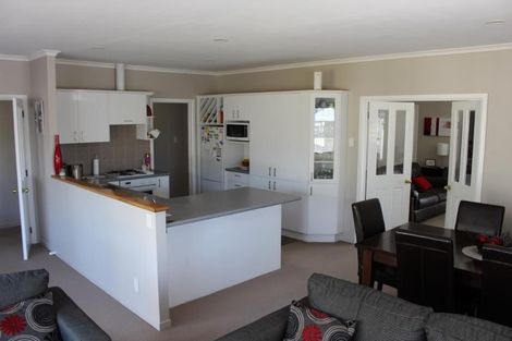 Photo of property in 177 Mangorei Road, Merrilands, New Plymouth, 4312