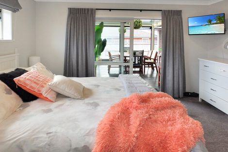 Photo of property in 11 Story Street, Foxton Beach, Foxton, 4815